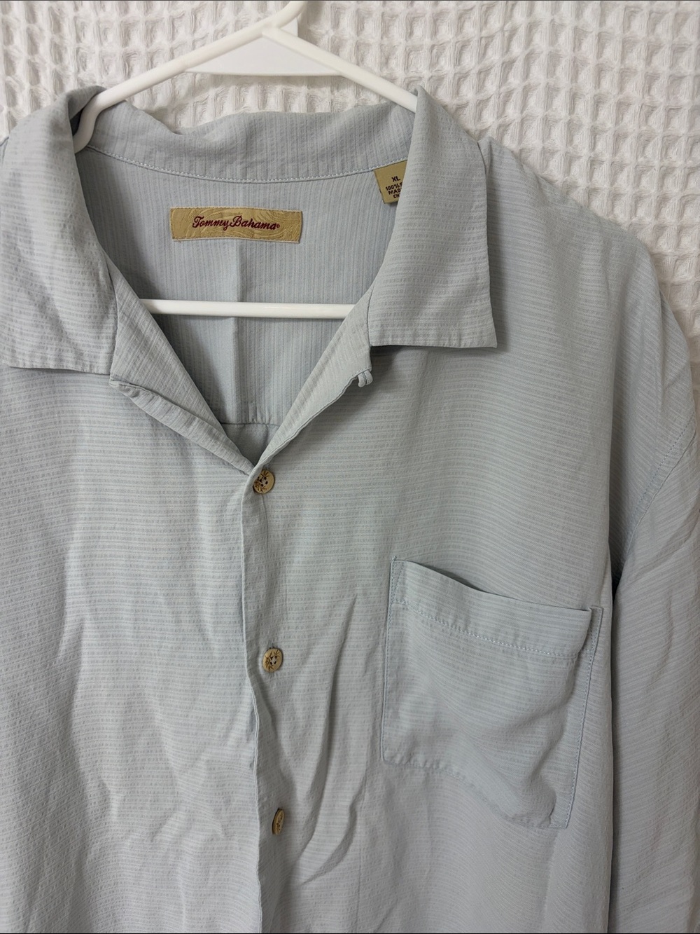Tommy Bahama XL Light Blue Striped 100% Silk Short Sleeve Button Down - Picture 2 of 7